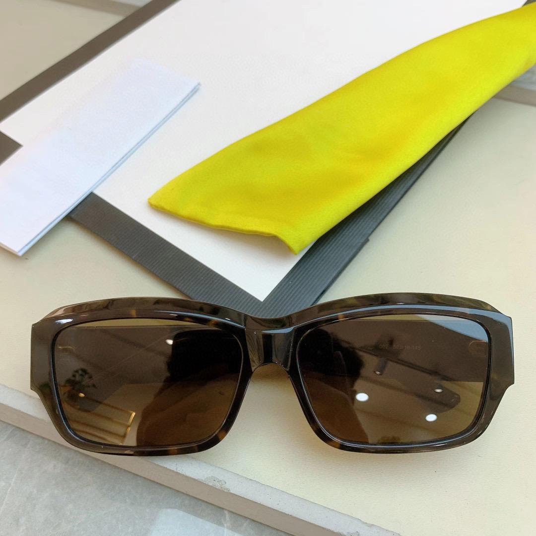 

Sunglasses For Men Women Summer 0669 Style Sunshade Anti-Ultraviolet Retro Plate Square Full Frame Random Box