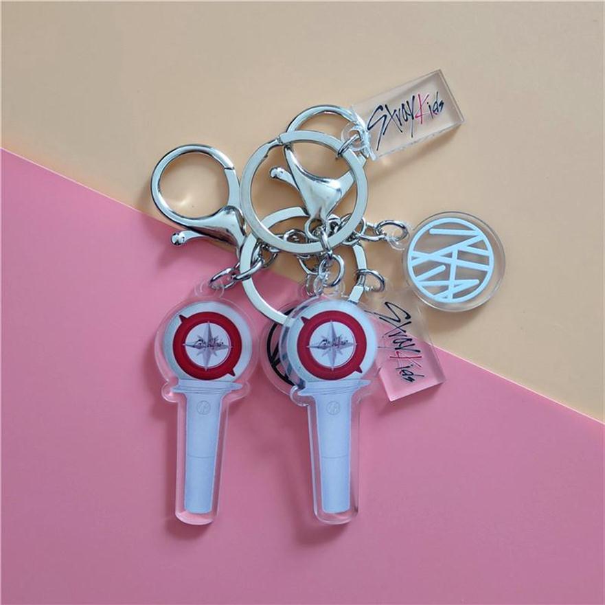 

Keychains STRAY KIDS Support Lamp Surrounding Acrylic Keychain KPOP Pendant Cute Creative Jewelry School Bag Decoration Accessorie352U