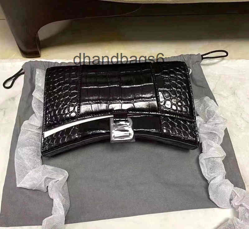 

2022 Chain Designer Hands Balencaigass b Home Hourglass High Version Leather Handbag Crocodile Single Shoulder Messenge 4OXZ, Black crocodile black buckle - s23cm