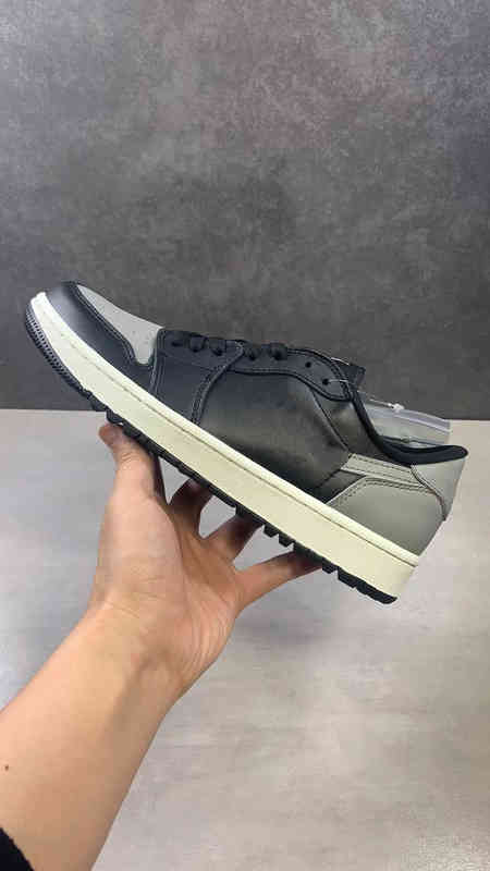 

Golf Shadow Low 1 Skate Shoe for Men Sneaker Mens Skates Sneakers Womens Sports Shoes DD9315-001, Shoes box
