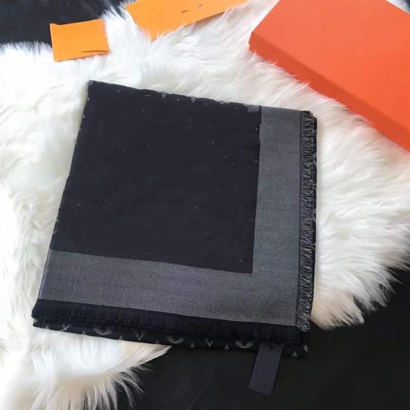 

Classic brand scarf luxury shiny silver thread wool yarn-dyed fashion men's and women's oversize 140*140cm cotton scarf319A