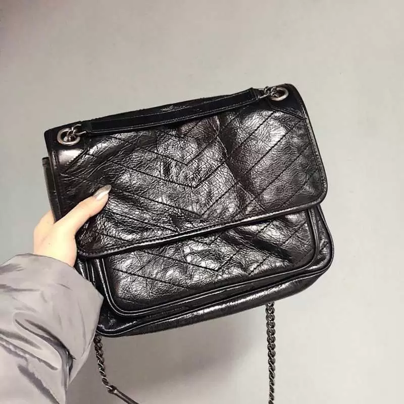 

Postman's Single Shoulder Slanting Across 2021 Women's Fashion Trend Chain Large Capacity Soft Leather Vagrant Bag