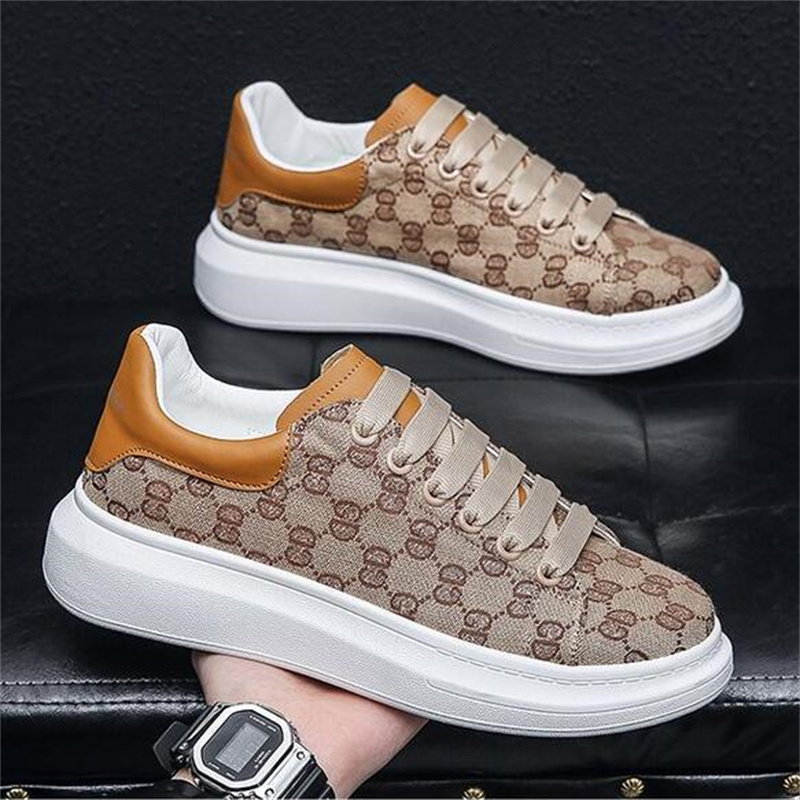 

2022 High quality Classical men women Unisex Casual shoes Leather Flat Letters lace-up GD embroidery couple style canvas sneaker 35-44, 01