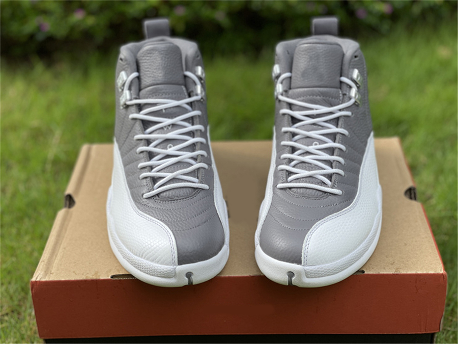 

12 12s Stealth Authentic Basketball Shoes White-Cool Grey CT8013-015 Mens Sports Sneakers 2022 Release With Original Box 2022 Release