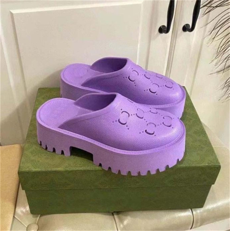 

2022 Brand Perforated Slippers Men Women Platform Designer Sandals Wedge Rubber Cut-out Slide Transparent Materials Fashion Beach Flats Shoes Size EUR35-45