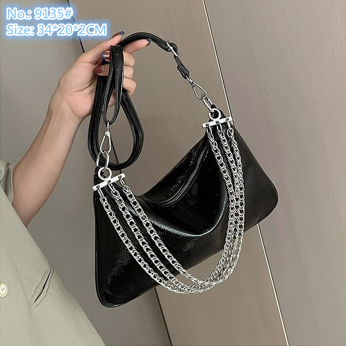 

Wholesale ladies shoulder bags street personality chain decorative messenger bag Joker solid color leather black handbag punk chains mobile phone coin purse, Black-9135#