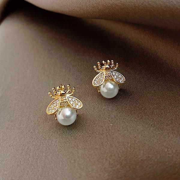 

Dangle & Chandelier Simplicity Metal Pearl Stud Earrings For Women Fashion Insect Animal Gold ColorEarrings 2022 Trend Retro Personality Jew