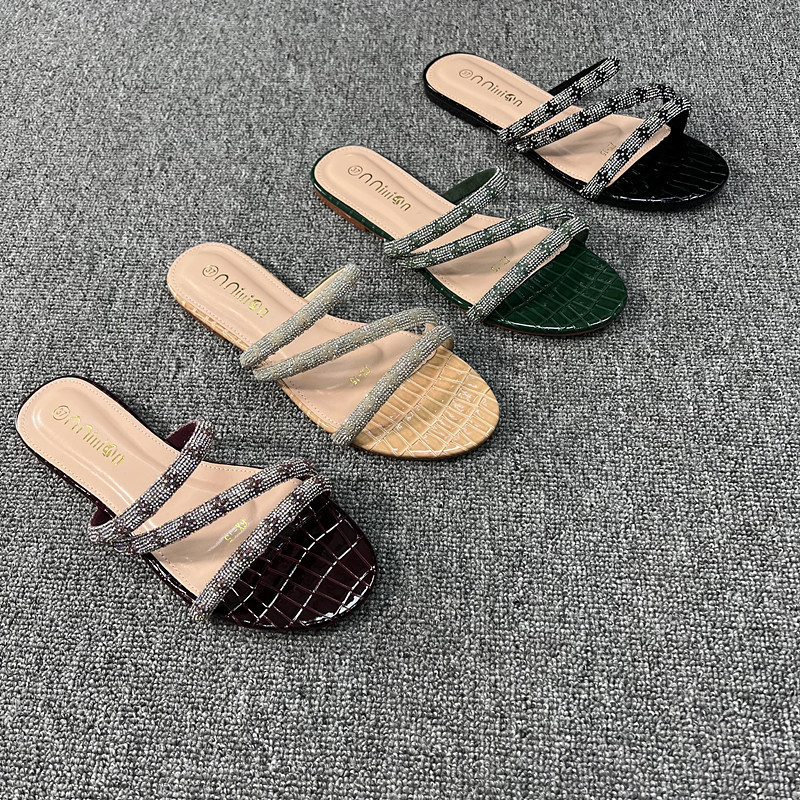 Designer sandals 2022 New Women Flat Sandals Slippers Fashion Simple Slippers Water Shoes designer slides size 37 38 39 40 41-image-765685892
