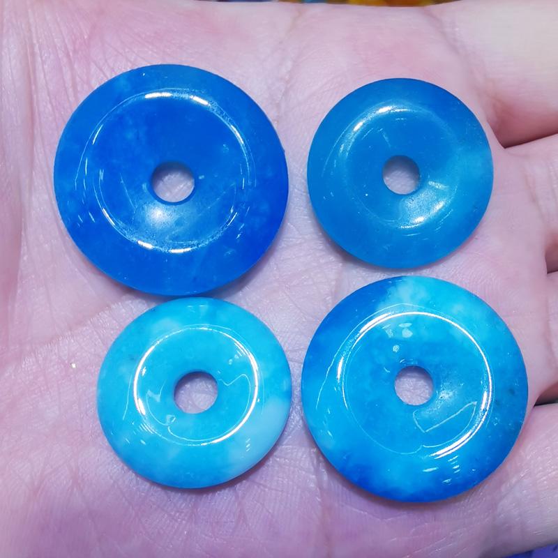 

Pendant Necklaces Sky Blue Jades Donut Bead Stone Amulet 1PCSPendant