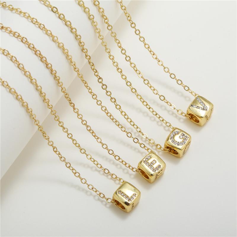 

Chokers Simple A-Z Initials Micro Pave Copper Cubic Zirconia Cube Letter Pendant Necklaces For Women Men Charm Chain Name Jewelry Gift