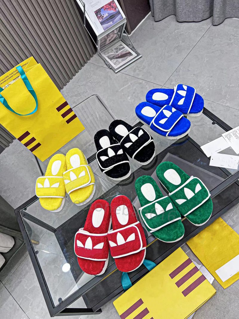 

Womens Fashion Slippers Summer Embroidered Canvas Designer Slides Sandles Platforms Slider Shoes For Woman White Black
