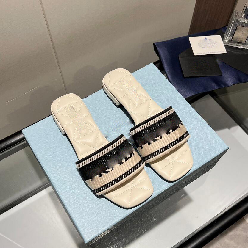 

Men Woman Sandals Summer Fashion Slippers Thick Bottom Chunky Rubber Slides Platform Alphabet Lady Bright leather Heel Sandal Fadhion Beach Shoes 35-42 with box, 07