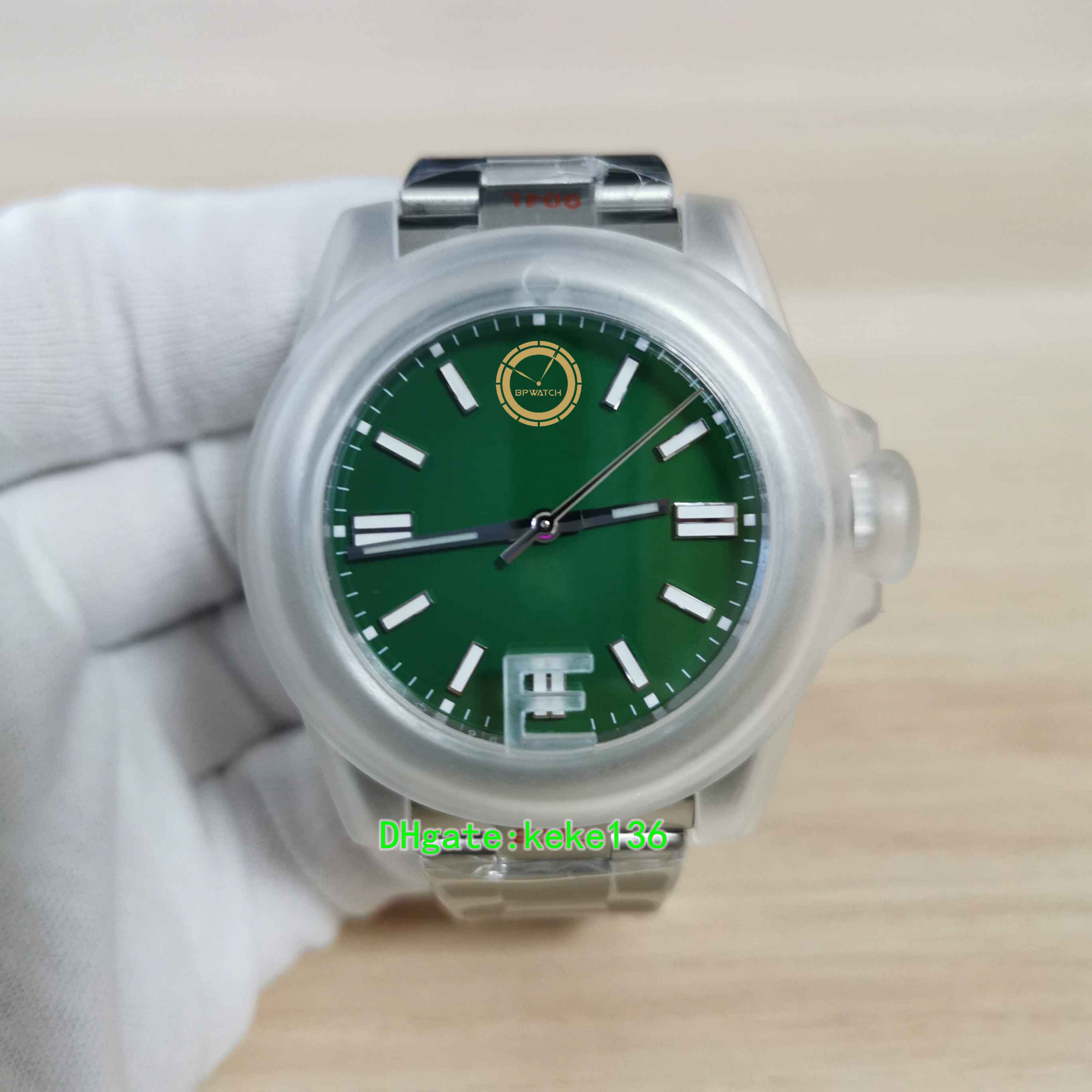 

EWF Super men Watches 904L Steel 41mm 124300 m124300-0005 Green Dial CAL.3230 Movement Mechanical Automatic Mens Watch Men's Wristwatches Match Serial Number Cards, Box