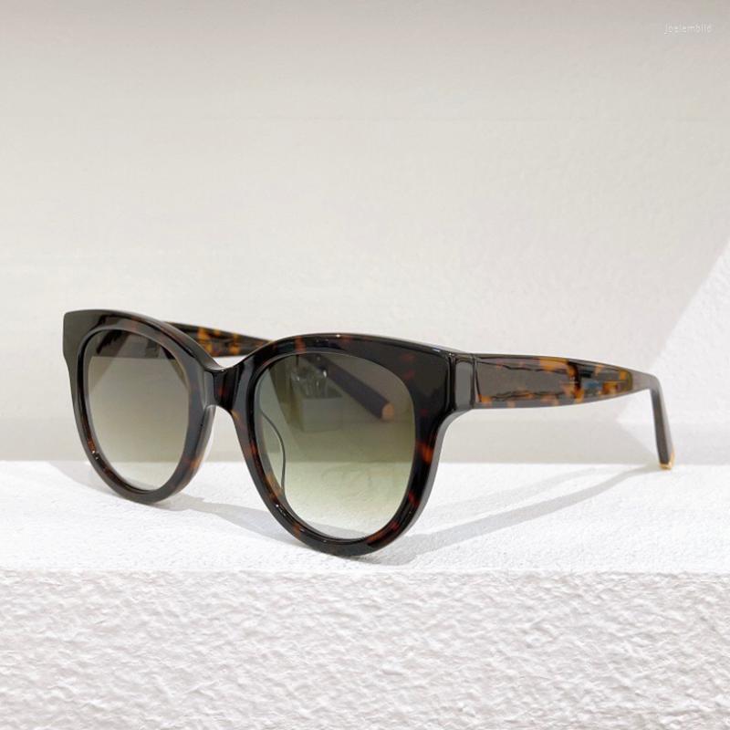 

Sunglasses Cat Eye Acetate Tortoise Frame Women Gradient Grey Lenses Lady Eyewear