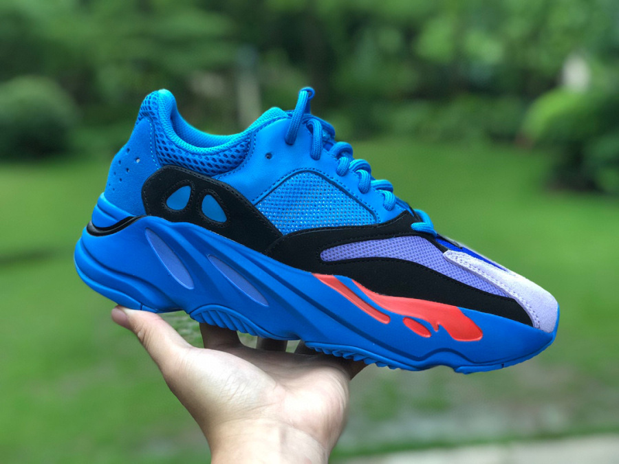 

Luxury Designer Running Shoes for Men off Women white Air flat Basketball Sneakers Fashion Platform Outdoor Foam slides Red Blue Runner Athletic Trainers, Shown