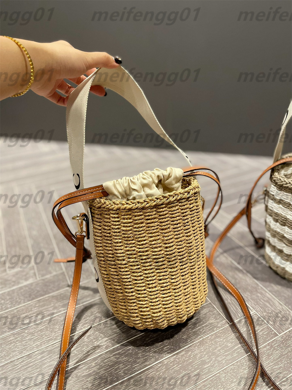 

One shoulder bag leather drawstring open and close fair trade paper basket bags portable shoulders back and messenger, A1