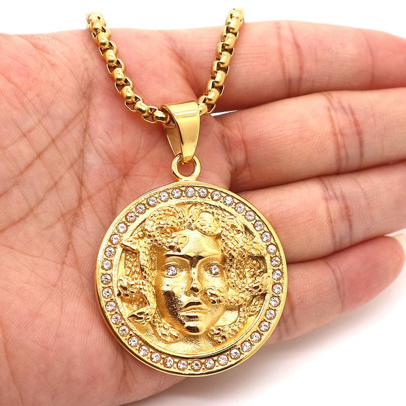 

Pendant Necklaces Style Unisex Ancient Greek Mythology Cool Gold Plated Medusa Zircon Necklace For Men Women's Amulet Jewelry GiftPendan