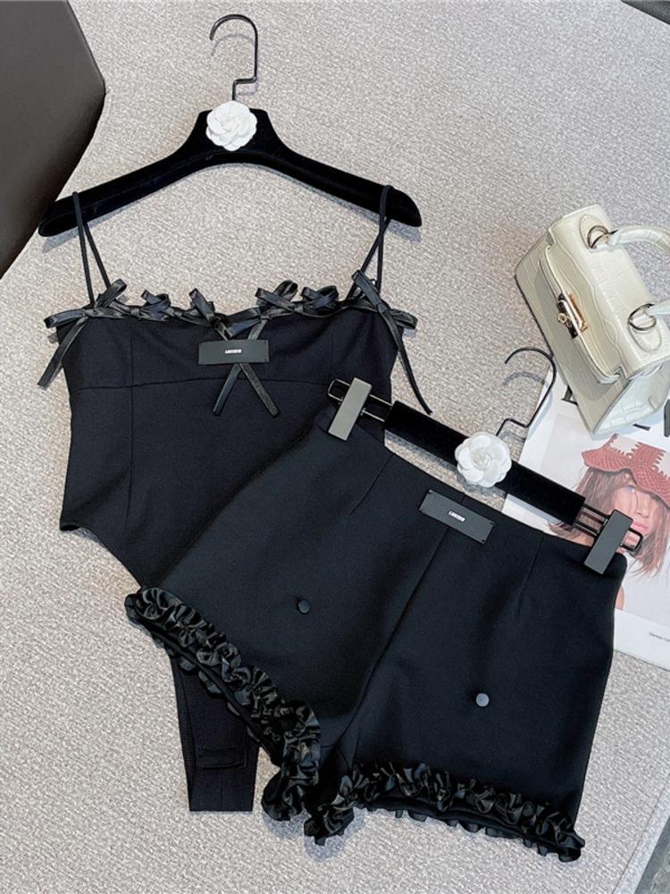 

Women' Tracksuits Summer 2022 Arrival Sleeveless Lace Up Bow Black Sexy Bodysuits High Waist Shorts Two Piece Set Outfits GE867Women