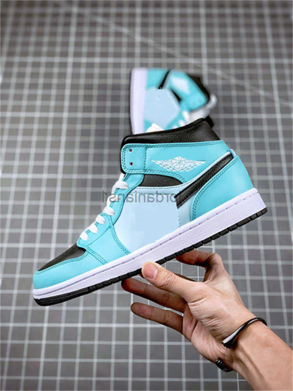 

Shoes Top Quality Top-Layer Leather Basketball Jumpman 1s Mid Trainers Water Green Black Toe Women Outdoor Trainers Sports Original