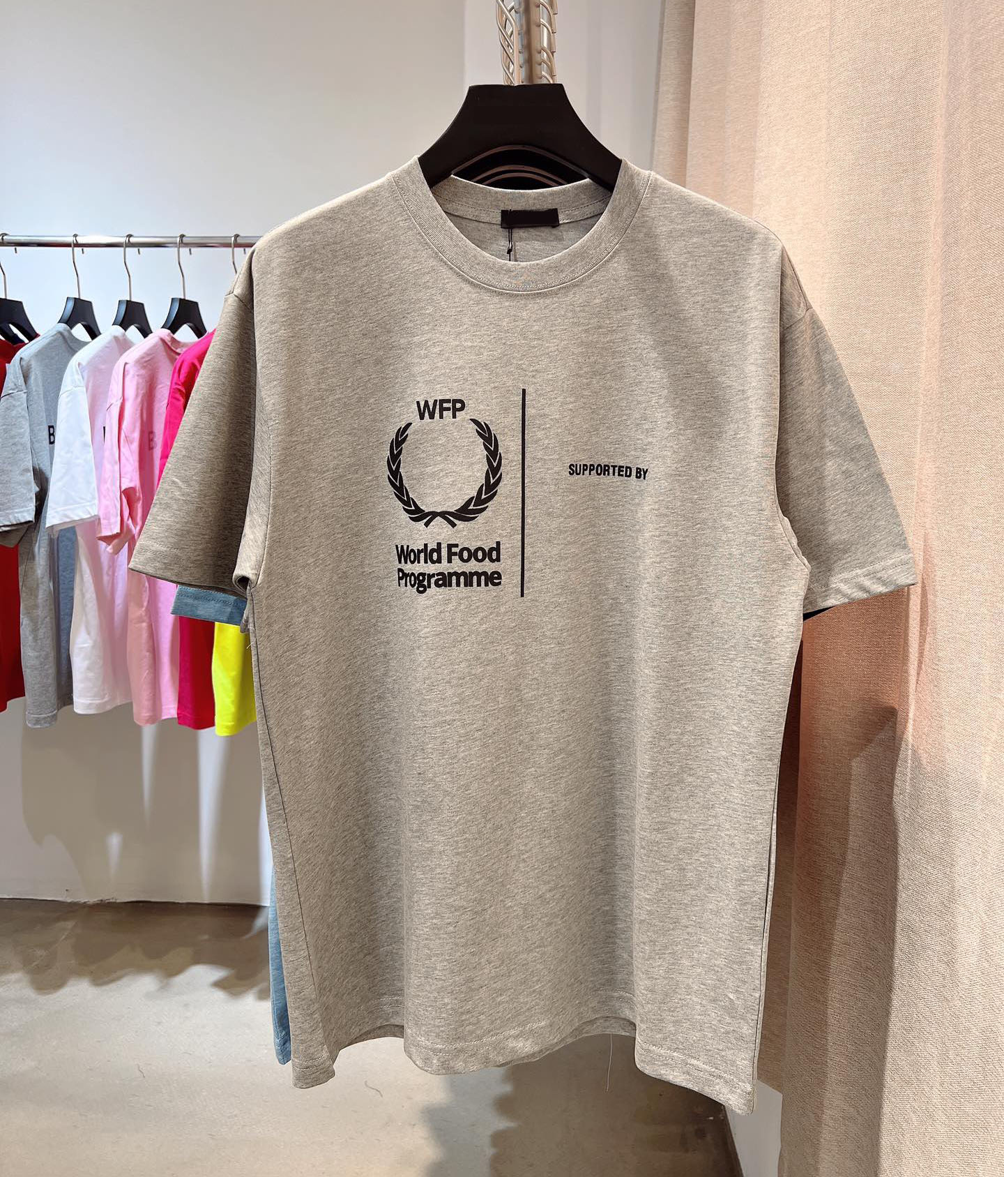 

Hip Hop Muscle Fit Curved Hem White Cotton Custom Printing Men Women T Shirt Casual Quantity Trend Oversize -L 65fe6e, Black