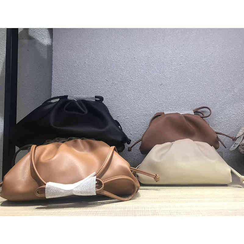 

Bottegav Venetas Luxury Handbags Small Mini Dumpling Single Shoulder Messenger Bag Soft Leather Women's Hand Tide