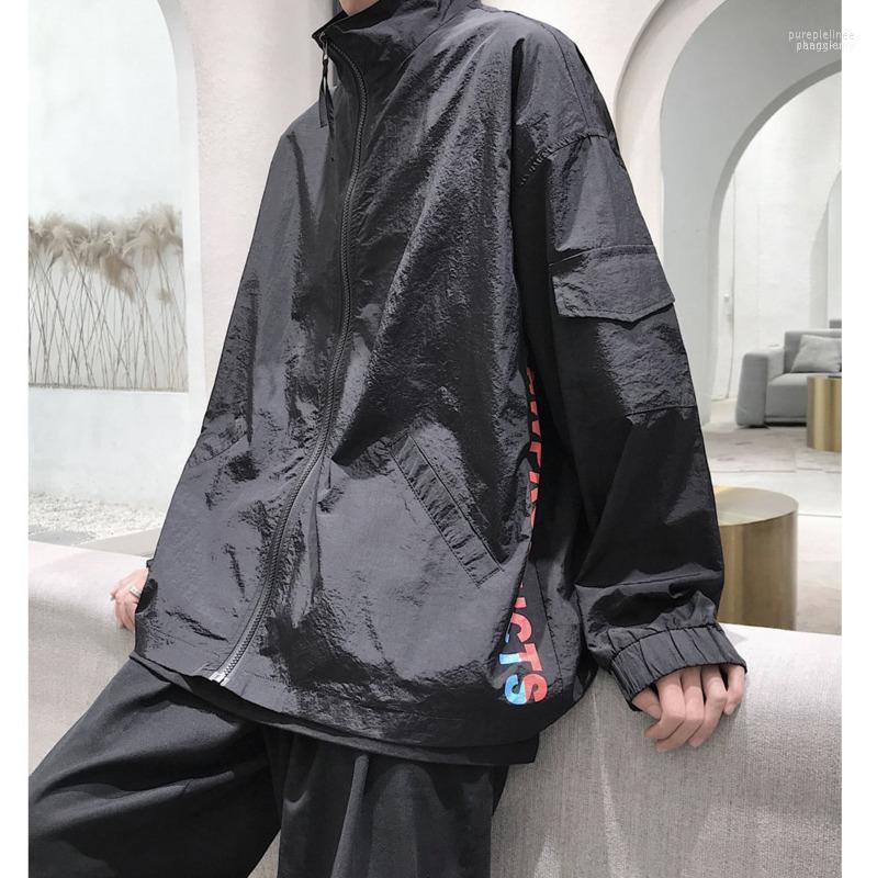 

Spring And Summer Youth Letter Printed Loose Jacket Fashion Casual Stand Collar Sunscreen Black / White1