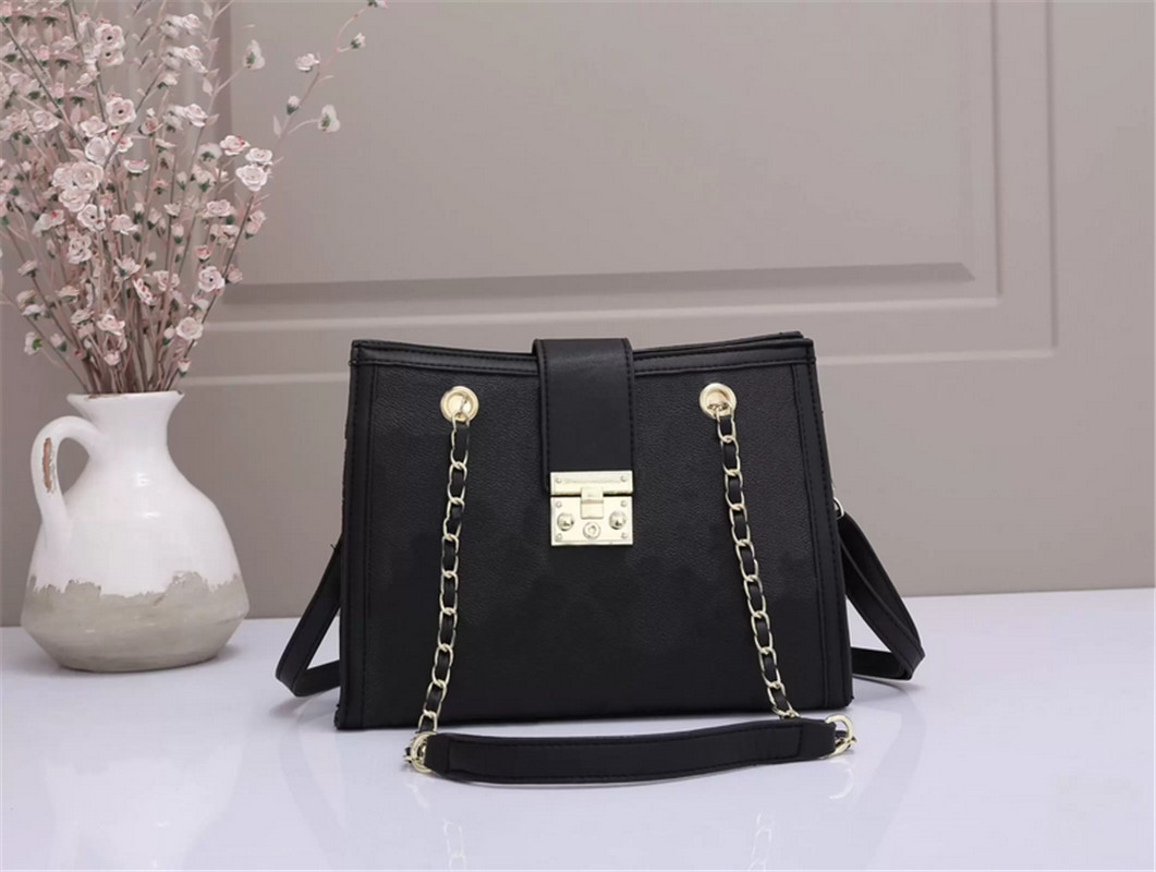

Top Quality Designers Shoulder Bags Women Chain Bag Crossbody Messenger Tote Female Quilted Heart Leather Handbags Purses Wallets H0655
