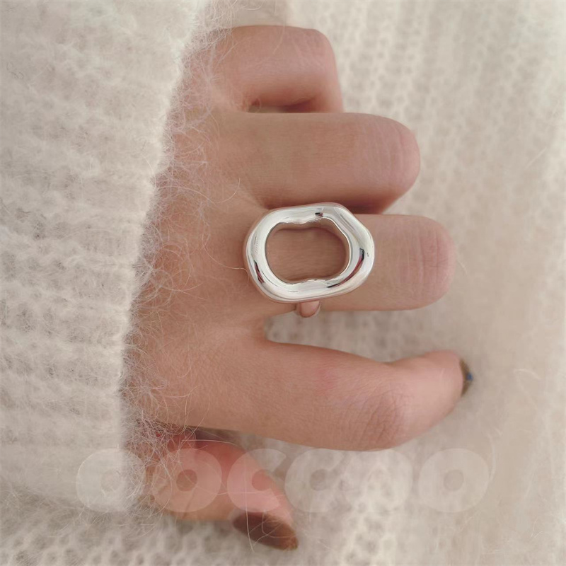 

Ins Style French Ring Hollow Ring Pattern Exaggerated Shape Women's Fashion Casual Simple Jewelry Accessories