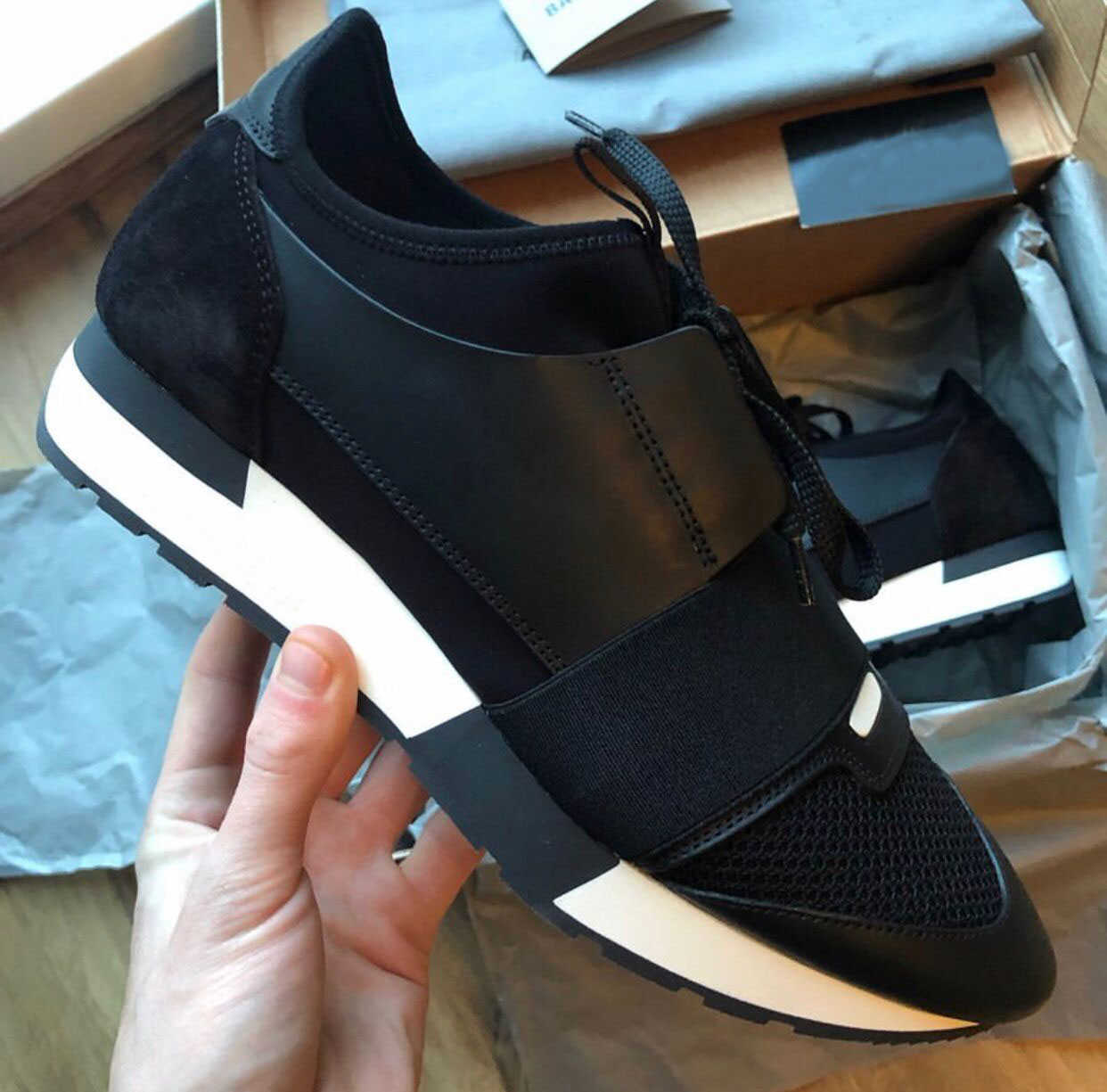 

Summer Sports Shoes Race Runner Sneaker Shoes Men's Casual Flats Mesh Breathable Wholesale Outdoor Couple Trainers