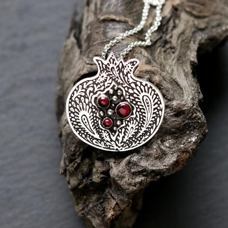 

Chains Pomegranate Pendant Necklace Silver Plated Necklaces For Women Female Party Statement Neckalce Wedding Jewelry GiftsChains