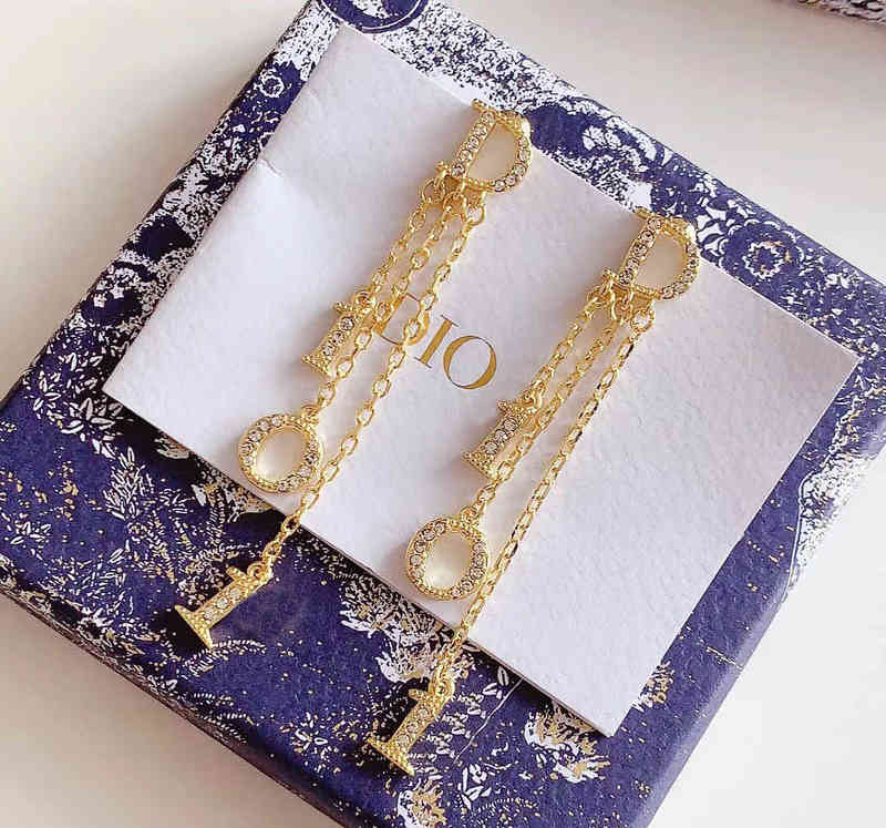 Fine diamond studded letter Earrings simple fashion light luxury temperament women's red jewelry-image-782533429