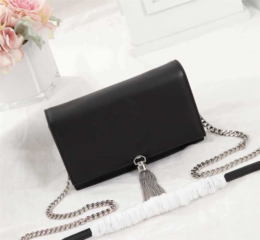 

Luxurys Designers Womens Handbags Purses 2022 Top Quality Fashion Brand Real Leather Ladies Gold Chain Tassels Bag Graceful Clutch Shoulder Handbag