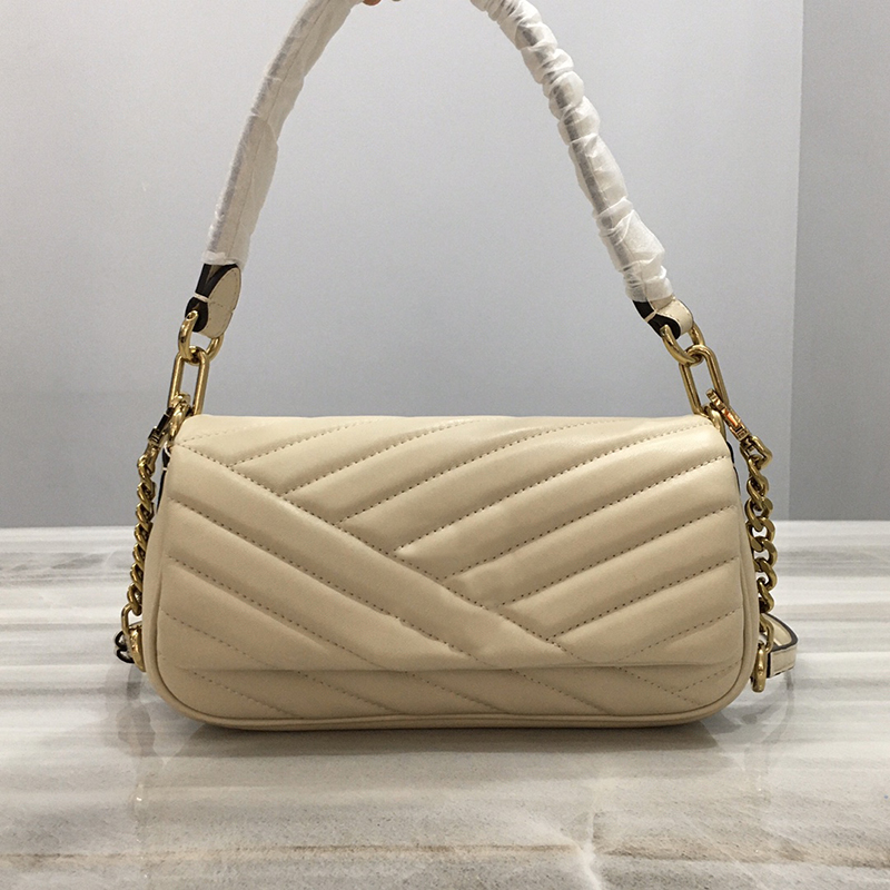 

Women Kira Chevrons Bags Quilted Underarm Shoulder Chain Soft Genuine Leather Crossbody Bag, Color 1