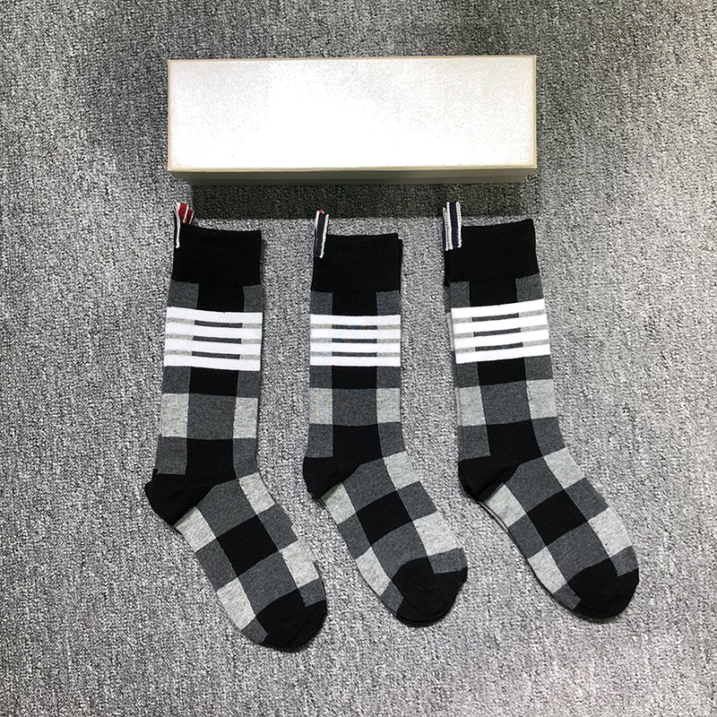 

TB Mens Socks Designer Luxury Brand 4-Bar Stripes Grid Calcetines Cotton Street Fashion Wholesale Stockings Ins 3 Pairs, Gray