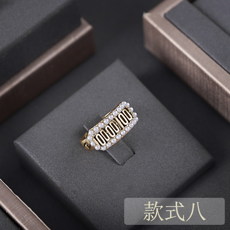 

New designed women Wedding Ring D Letter Pearl Diamonds Rings Vintage Brass 18K Gold Plated ladies Rings Designer Jewelry R006