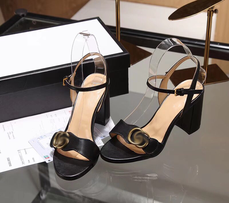 

2022 Classic High Heel Sandals Party Fashion 100% Leather Women Dance Shoes Designer Sexy High Heels Suede Ladies Metal Belt Buckle Chunky Heel Women's Shoes Large Size
