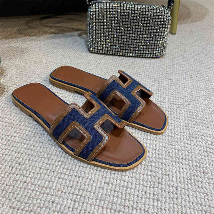 

2022 new beach slippers sandals summer bound sandals flat bottom leather soft bottom large h-slippers for external wear Outlet_0QR6, White