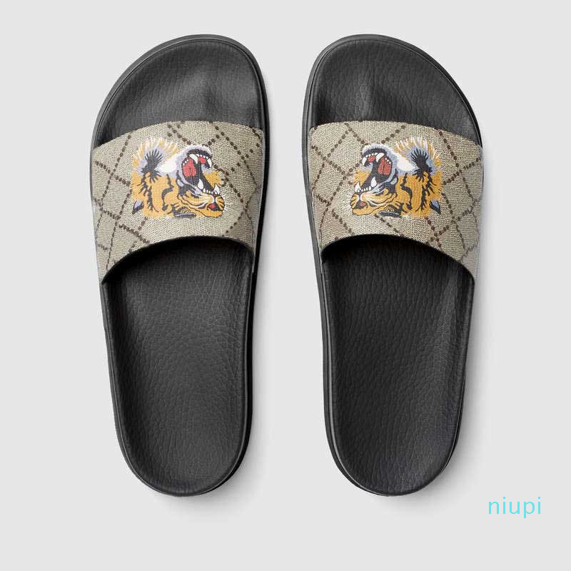 

men women designer sandals Designer Shoes Slide Summer Fashion Wide Flat Slippery Sandals Slipper Flip Flop2022, Red
