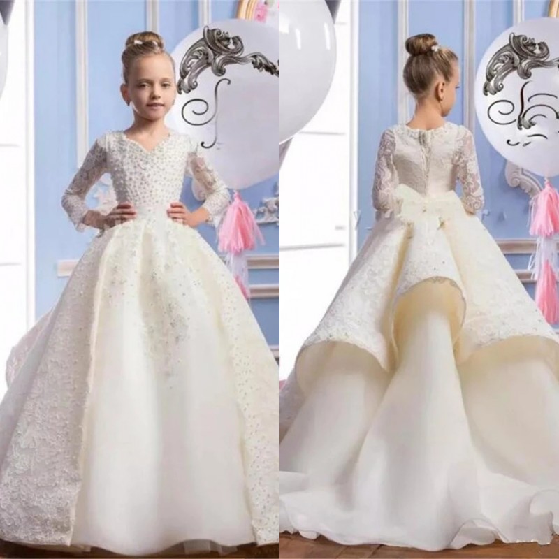 

2023 New Arrival Flower Girls Dresses Long Sleeves with Pearls Beads First Communion Dresses V Neck Lace Ball Gown Girls Pageant Gowns BA3986 GJ0318, White