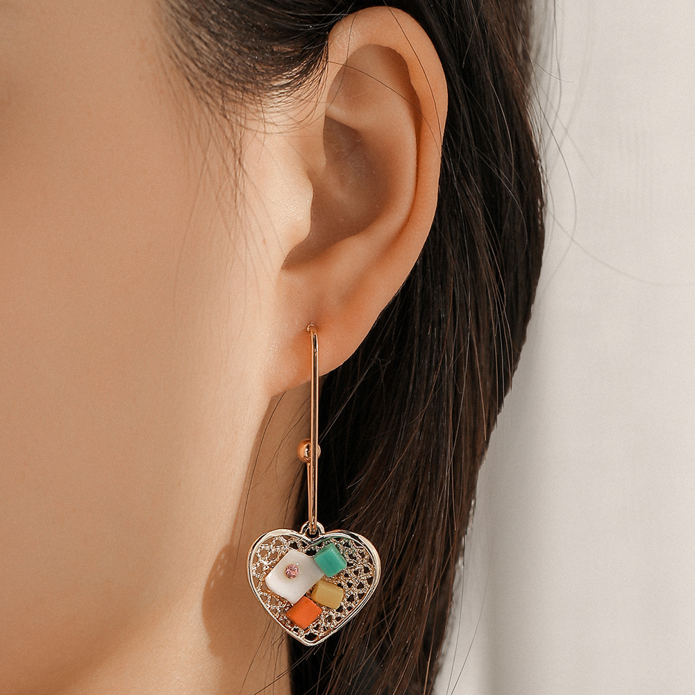 

Small fresh hollow love colored diamond shell earrings personality candy color temperament long heart-shaped earrings wedding party jewelry