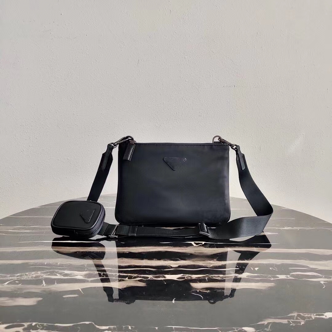

2022 Mens Black Briefcases Designer Nylon Shoulder Bags Fashion Crossbody Triangle Messenger Bag Medium Size Men Briefcases Top Quality, Vip
