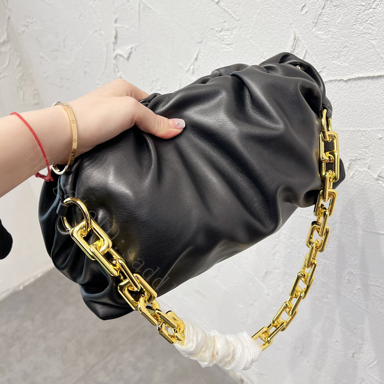

2023 Beach Bags The Chain Pouch Cool Summer Totes Luxury Designer shoulder cloud plain great lady fashion shopping evening package letter purse famous women wallet, Color yellow