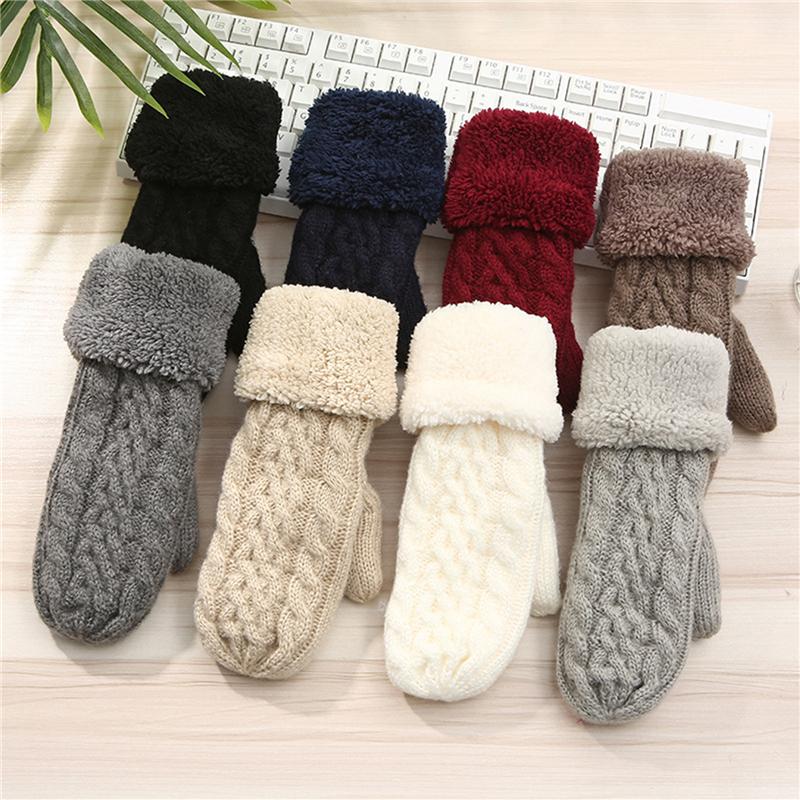 

Five Fingers Gloves Women Fashion Knit Twist Flowers Mittens Winter Female Wool Plus Cashmere Velvet Thickening Warm Full Finger 2022