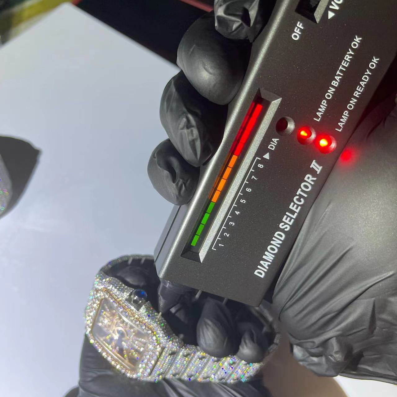 

mens luxury watches automatic moissanite iced watch for men movement womens watch men's montre homme diamond watchs wristwatches montres de luxe l8, Screwdriver 1.2mm [one]