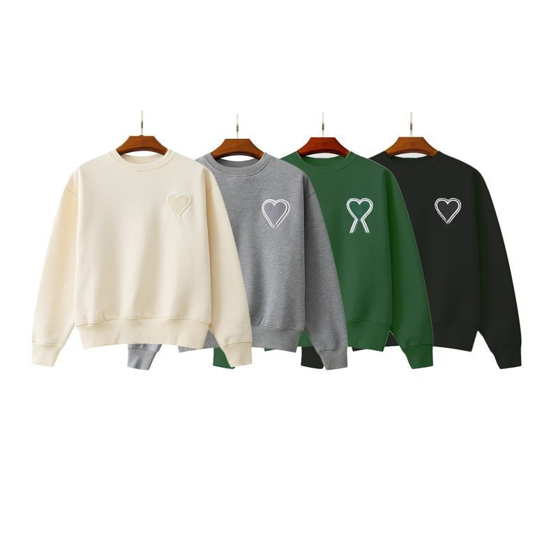 Sweatshirts Hommes Pull Designer Vêtement Streetwear Skateboards Pull Casual Forme De Coeur Lettres Broderie Col Rond Amoureux À Manches Longues