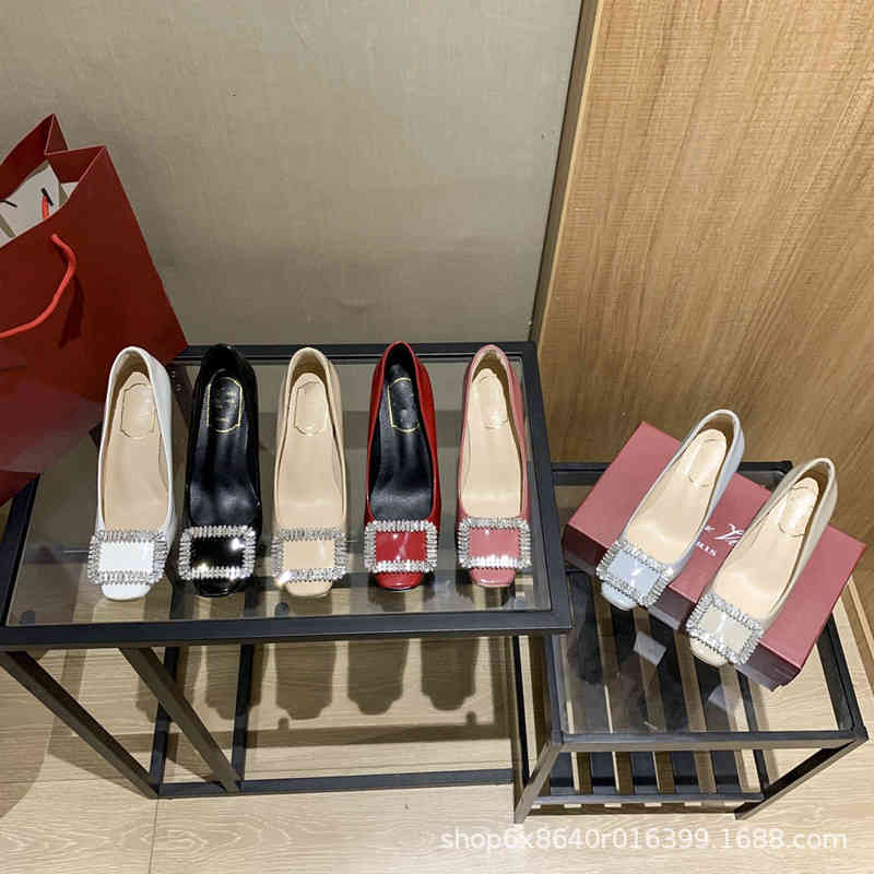 Sandales Automne et hiver Petites talons hauts Nu RV carré Tête carrée Boucle mince Sexy Spondéride bouche française Chaussures simples Femmes UO