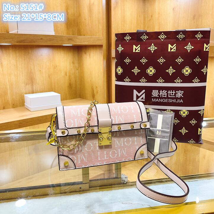 

Wholesale factory ladies shoulder bags 2 colors sweet and lovely shaped pink chain bag street personality rivet backpack contrast leather handbags, Pink-5151#