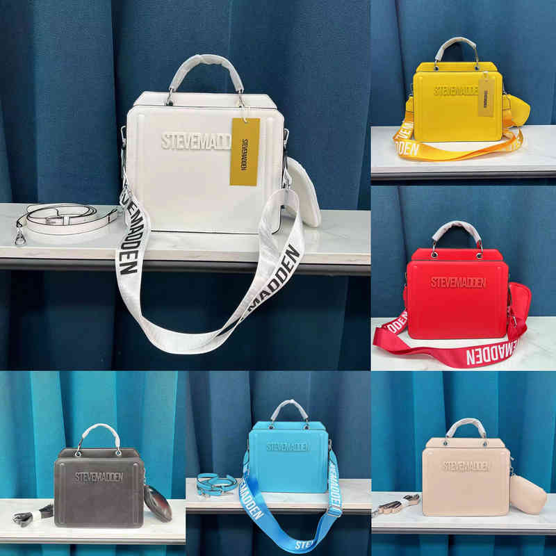 

2022 New Designer luxury Handbags Madden Bag Female Fashion Letter Handbag Trend Net Red Msenger Bags evening clutches, Dark green