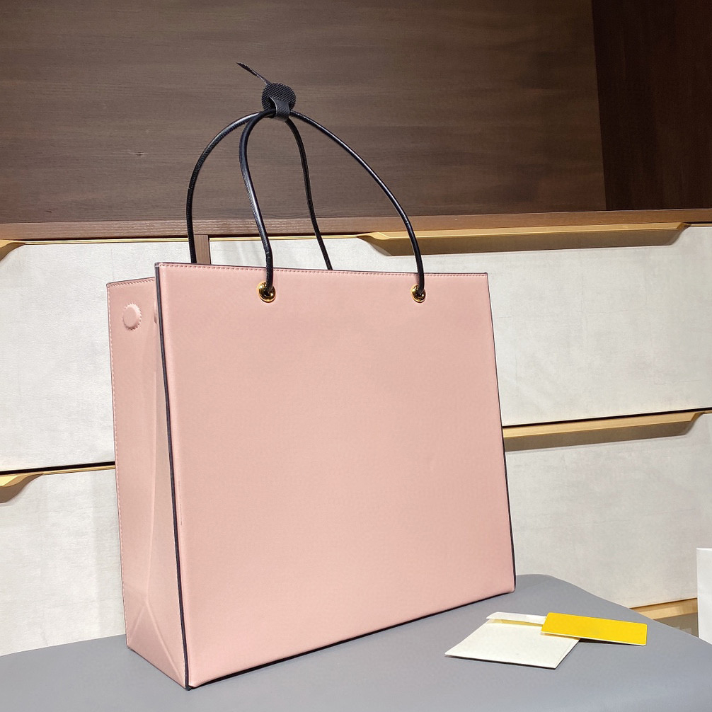 2022 Designers de luxe femmes mode fourre-tout portefeuilles décontractés dames lettre en cuir épaule dame sac de messager sacs à main moraillon