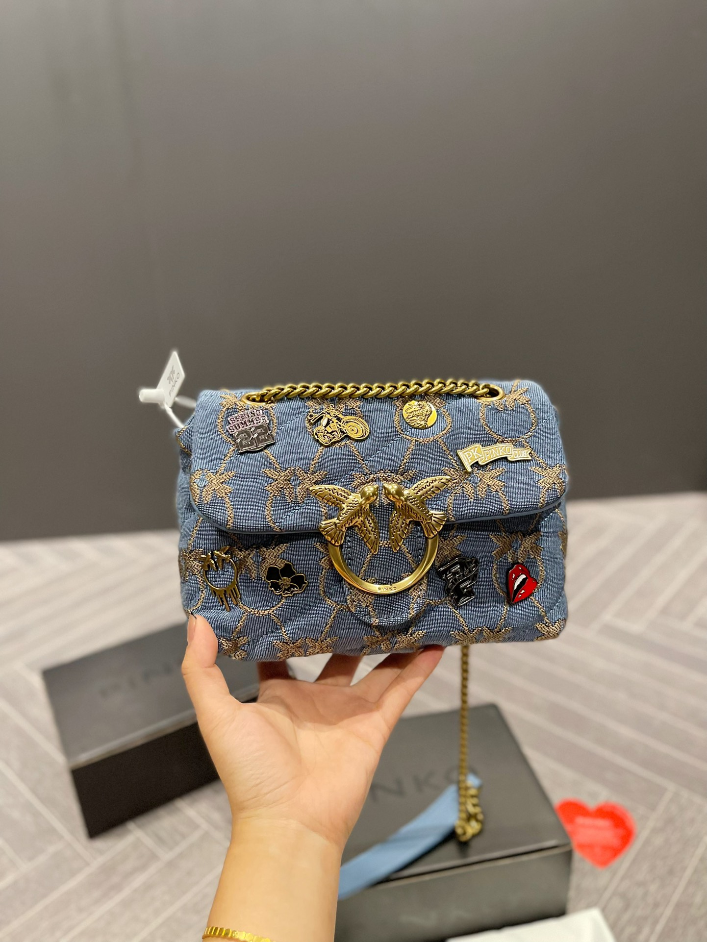 

Pink2022k metal shoulder Bag Fashion Show Shopping Birthday Valentine's Day Birthday Gift Handbag Paris hobo Quilting Designer, Gift shirt